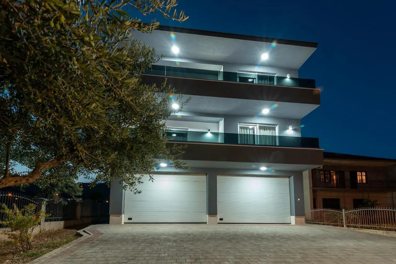 Villa Dalmata Trogir Kroatien