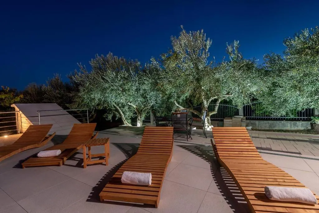 Apartment Villa Dalmata Trogir Kroatien